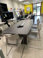 Chairs with no arms plastic - Image 2